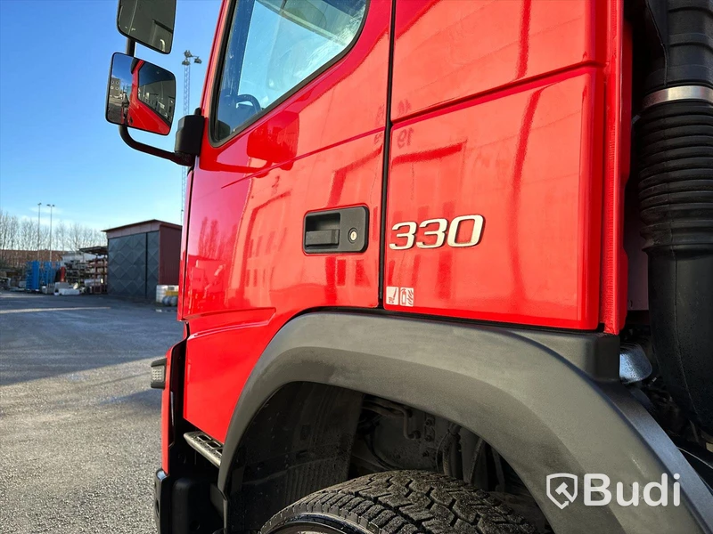 Betongbil Volvo FMX 330 6x2 | Saraka byggnation | 2017 | Endast 139100km