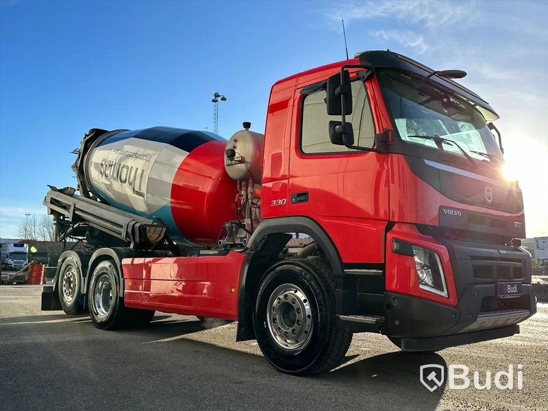Betongbil Volvo FMX 330 6x2 | Saraka byggnation | 2017 | Endast 139100km