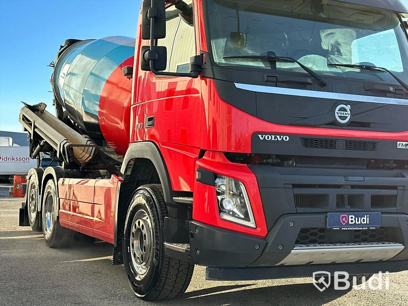 Betongbil Volvo FMX 330 6x2 | Saraka byggnation | 2017 | Endast 139100km