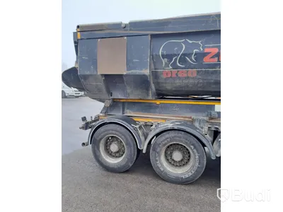 Dragbil Mercedes-Benz Arocs 3358-2015 med Zorzi asfaltstrailer -2014
