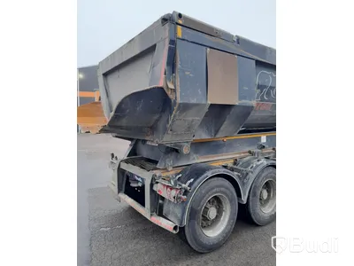 Dragbil Mercedes-Benz Arocs 3358-2015 med Zorzi asfaltstrailer -2014