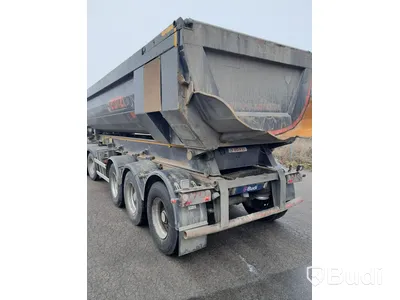 Dragbil Mercedes-Benz Arocs 3358-2015 med Zorzi asfaltstrailer -2014