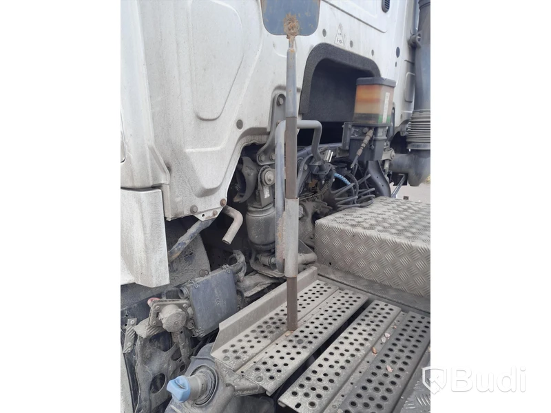 Dragbil Mercedes-Benz Arocs 3358-2015 med Zorzi asfaltstrailer -2014