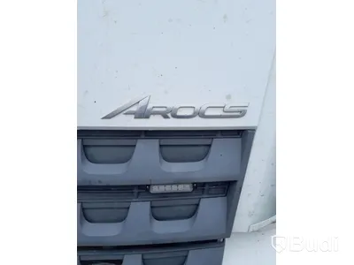 Dragbil Mercedes-Benz Arocs 3358-2015 med Zorzi asfaltstrailer -2014