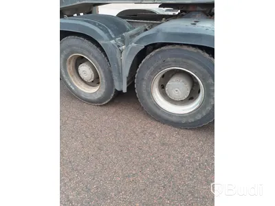 Dragbil Mercedes-Benz Arocs 3358-2015 med Zorzi asfaltstrailer -2014