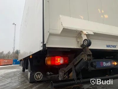 Lastbil Mitsubishi Fuso Canter 7C15 | 2014 | Walther skåp med bakgavelslyft.