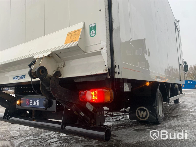 Lastbil Mitsubishi Fuso Canter 7C15 | 2014 | Walther skåp med bakgavelslyft.