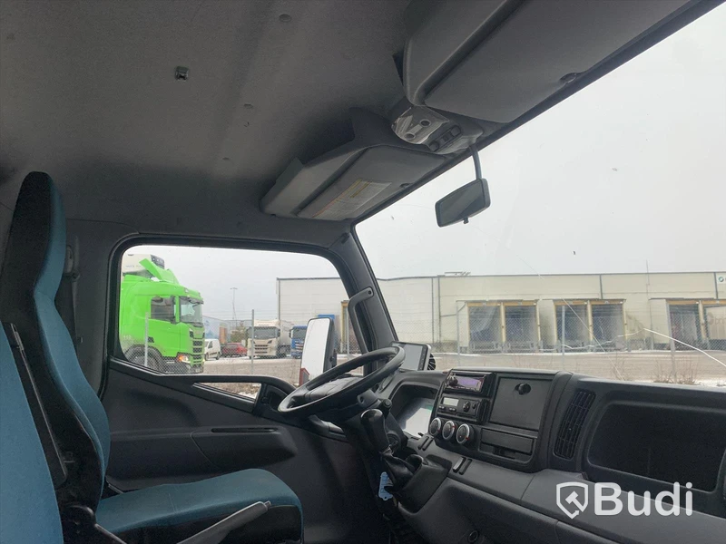 Lastbil Mitsubishi Fuso Canter 7C15 | 2014 | Walther skåp med bakgavelslyft.