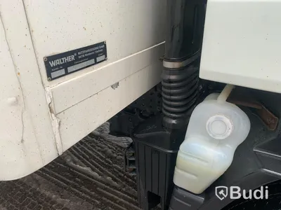 Lastbil Mitsubishi Fuso Canter 7C15 | 2014 | Walther skåp med bakgavelslyft.