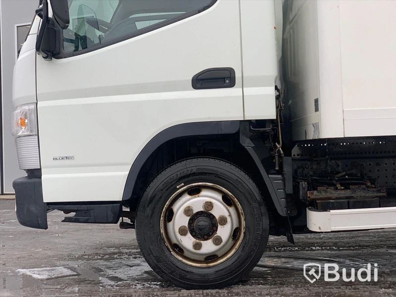 Lastbil Mitsubishi Fuso Canter 7C15 | 2014 | Walther skåp med bakgavelslyft.