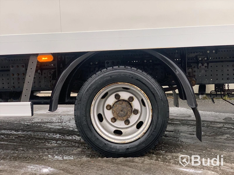 Lastbil Mitsubishi Fuso Canter 7C15 | 2014 | Walther skåp med bakgavelslyft.
