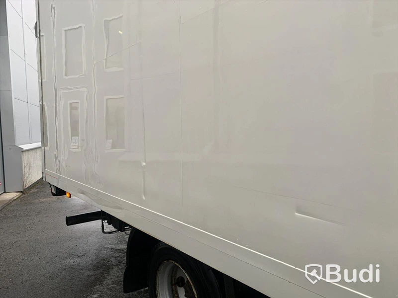 Lastbil Mitsubishi Fuso Canter 7C15 | 2014 | Walther skåp med bakgavelslyft.