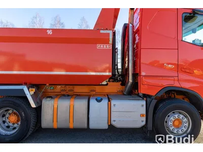 Dumperbil Volvo Fh16 8x4 540-2018 | Fassi | Släp Nor Slep SL-32TT - 2022