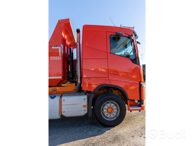 Dumperbil Volvo Fh16 8x4 540-2018 | Fassi | Släp Nor Slep SL-32TT - 2022