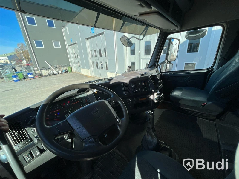 Lastbil Volvo FH460 6x2-2011 | Ekeri | Öppningsbar sida | VBG