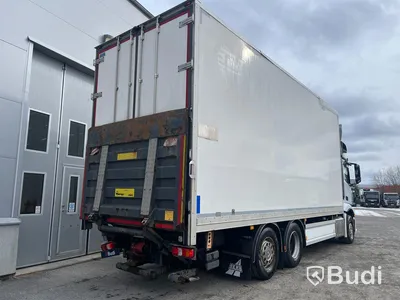 Lastbil Mercedes-Benz Actros 2551, 2014 - med Skabskåp - öppningsbar sida och baklyft