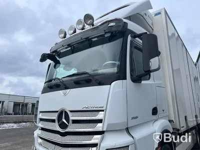 Lastbil Mercedes-Benz Actros 2551, 2014 - med Skabskåp - öppningsbar sida och baklyft