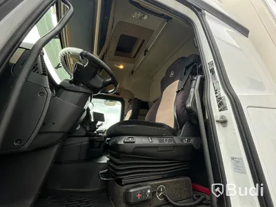 Lastbil Mercedes-Benz Actros 2551, 2014 - med Skabskåp - öppningsbar sida och baklyft