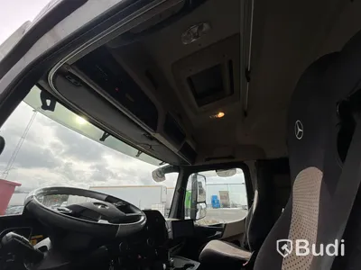 Lastbil Mercedes-Benz Actros 2551, 2014 - med Skabskåp - öppningsbar sida och baklyft