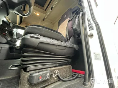 Lastbil Mercedes-Benz Actros 2551, 2014 - med Skabskåp - öppningsbar sida och baklyft