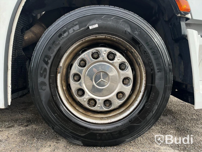 Lastbil Mercedes-Benz Actros 2551, 2014 - med Skabskåp - öppningsbar sida och baklyft