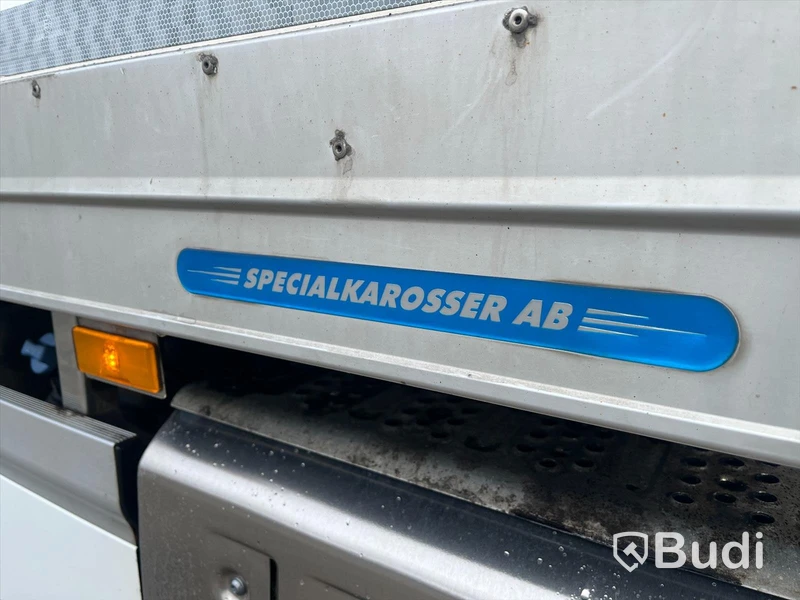 Lastbil Mercedes-Benz Actros 2551, 2014 - med Skabskåp - öppningsbar sida och baklyft