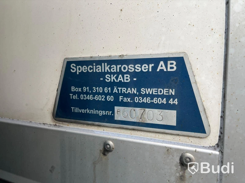 Lastbil Mercedes-Benz Actros 2551, 2014 - med Skabskåp - öppningsbar sida och baklyft