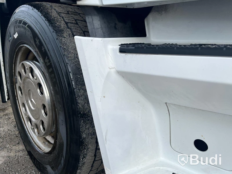 Lastbil Mercedes-Benz Actros 2551, 2014 - med Skabskåp - öppningsbar sida och baklyft