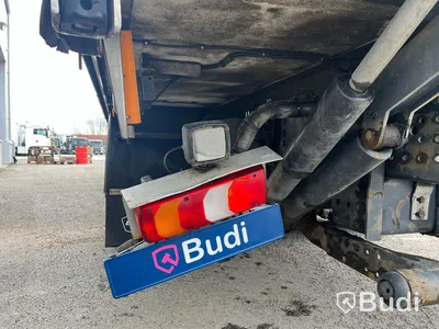 Lastbil Mercedes-Benz Actros 2551, 2014 - med Skabskåp - öppningsbar sida och baklyft