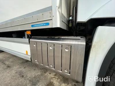 Lastbil Mercedes-Benz Actros 2551, 2014 - med Skabskåp - öppningsbar sida och baklyft