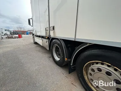 Lastbil Mercedes-Benz Actros 2551, 2014 - med Skabskåp - öppningsbar sida och baklyft