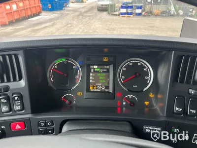 Lastbil SCANIA R580 8x4 dumper -2015