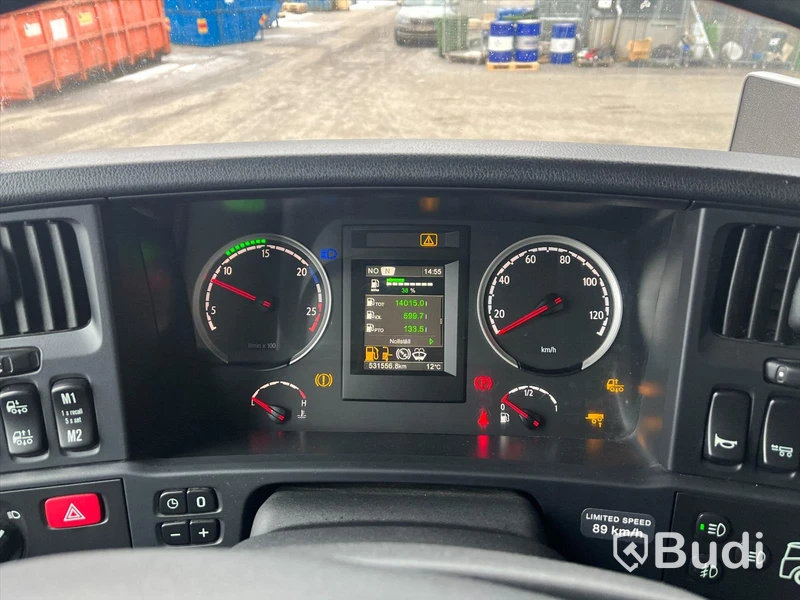 Lastbil SCANIA R580 8x4 dumper -2015