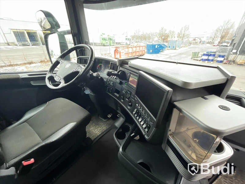 Lastbil SCANIA R580 8x4 dumper -2015