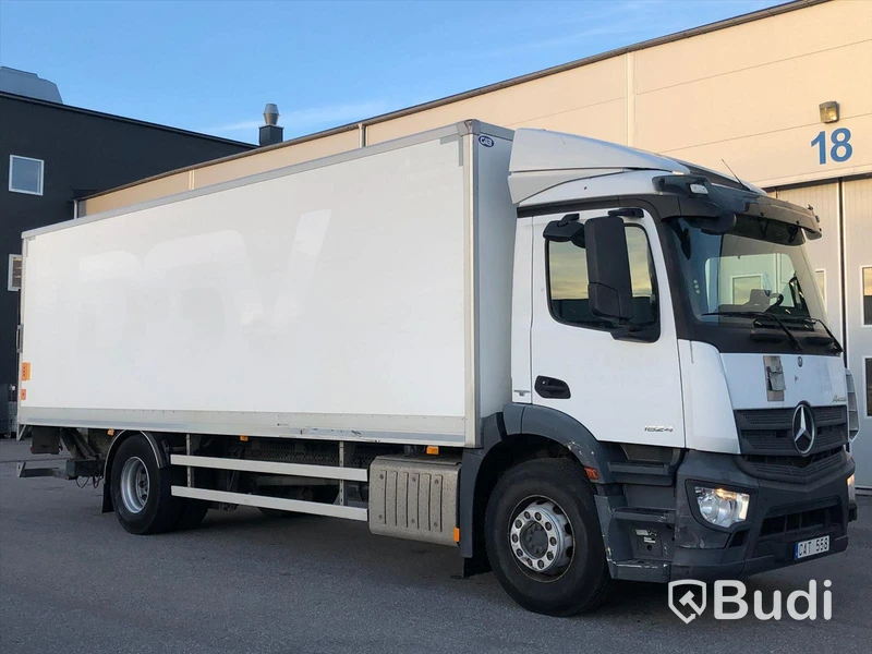 Lastbil Mercedes-Benz Antos | Fastskåp | Euro6