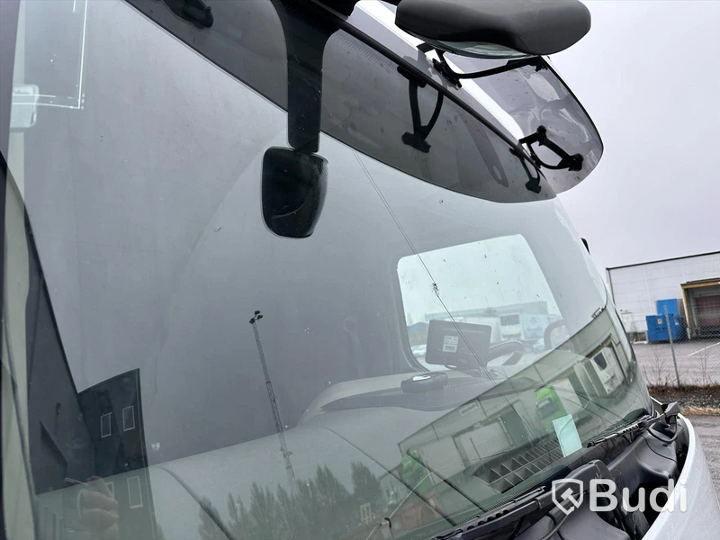 Lastbil DAF LF 290 Euro6 | 2017 | 18P Skåp med öppningsbarsida och baklyft 2T