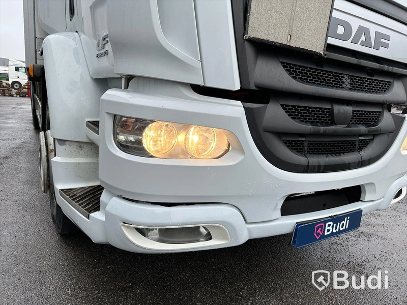 Lastbil DAF LF 290 Euro6 | 2017 | 18P Skåp med öppningsbarsida och baklyft 2T