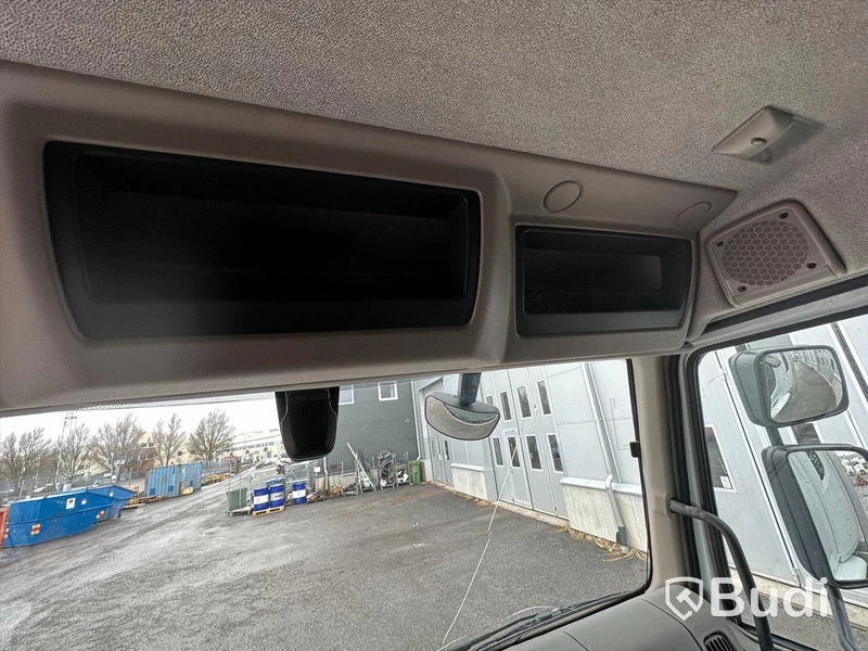 Lastbil DAF LF 290 Euro6 | 2017 | 18P Skåp med öppningsbarsida och baklyft 2T