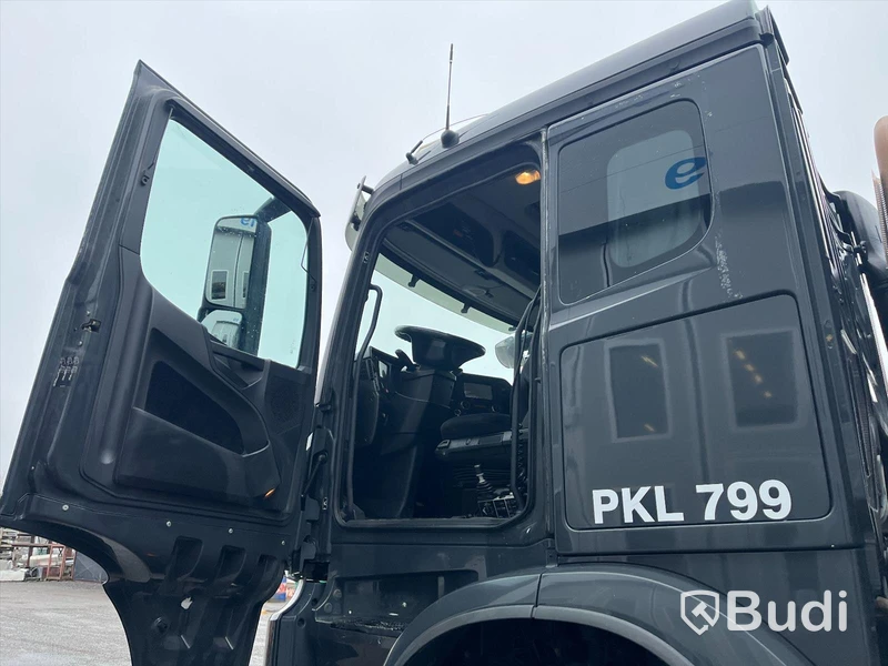 Lastbil Mercedes-Benz Arocs 963-8 | -2017