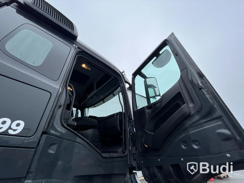 Lastbil Mercedes-Benz Arocs 963-8 | -2017