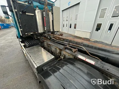 Lastväxlare Volvo FH 8x4 | 2011 | Hiab XR25SL58 24T