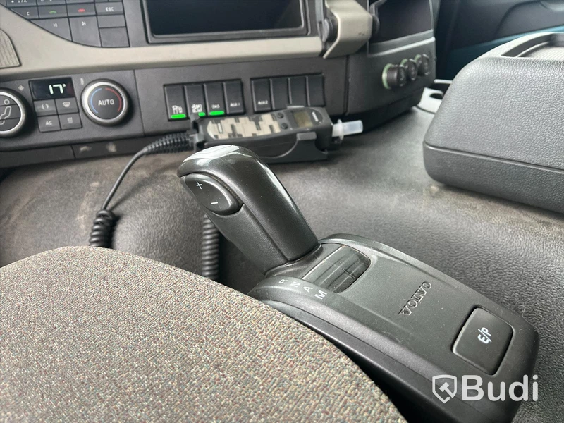Lastbil Volvo FM 410 6x2 | PLS | Öppningsbar sida