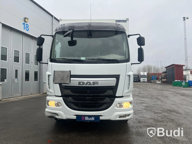 Lastbil DAF LF260I 4x2 | Salaskåp Höj & sänk |