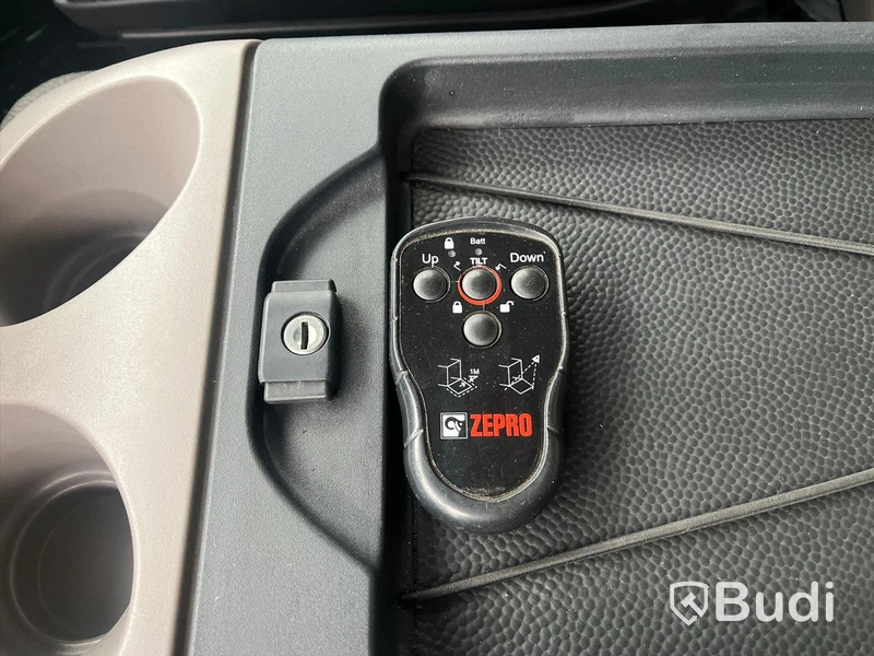 Lastbil DAF LF260I 4x2 | Salaskåp Höj & sänk |