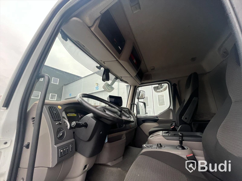 Lastbil DAF LF260I 4x2 | Salaskåp Höj & sänk |