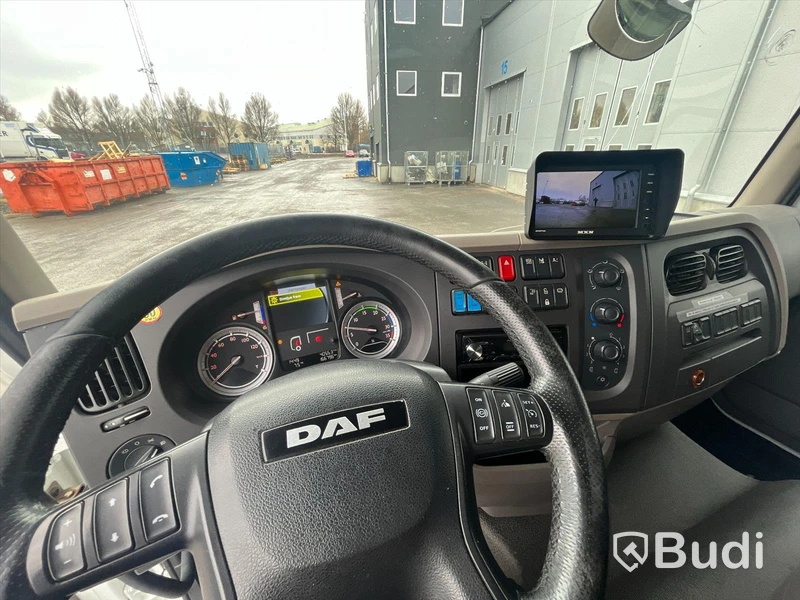 Lastbil DAF LF260I 4x2 | Salaskåp Höj & sänk |