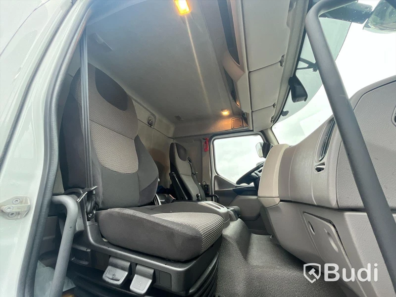 Lastbil DAF LF260I 4x2 | Salaskåp Höj & sänk |