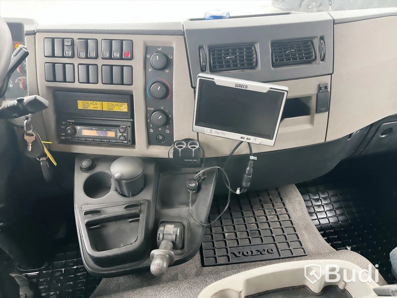 Lastbil Volvo FL 4x2 Höj- & sänkskåp