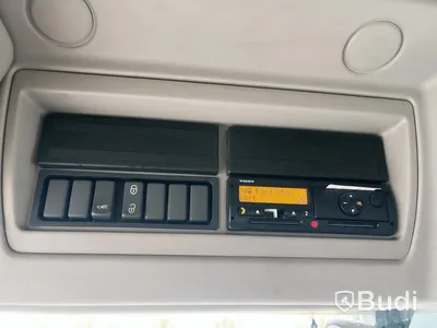 Lastbil Volvo FL 4x2 Höj- & sänkskåp