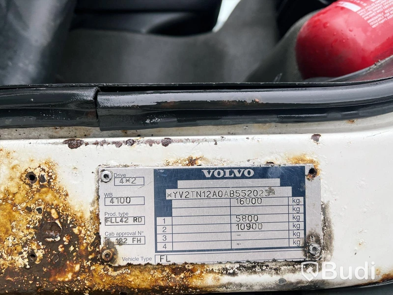Lastbil Volvo FL 4x2 Höj- & sänkskåp